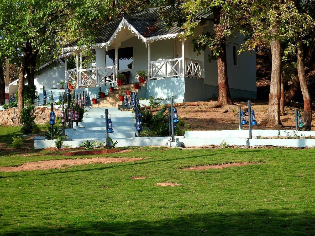 Greendale Resort Pachmarhī Dış mekan fotoğraf