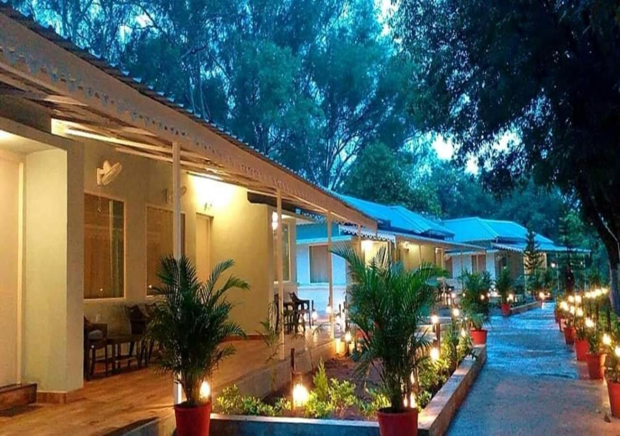 Greendale Resort Pachmarhī Dış mekan fotoğraf